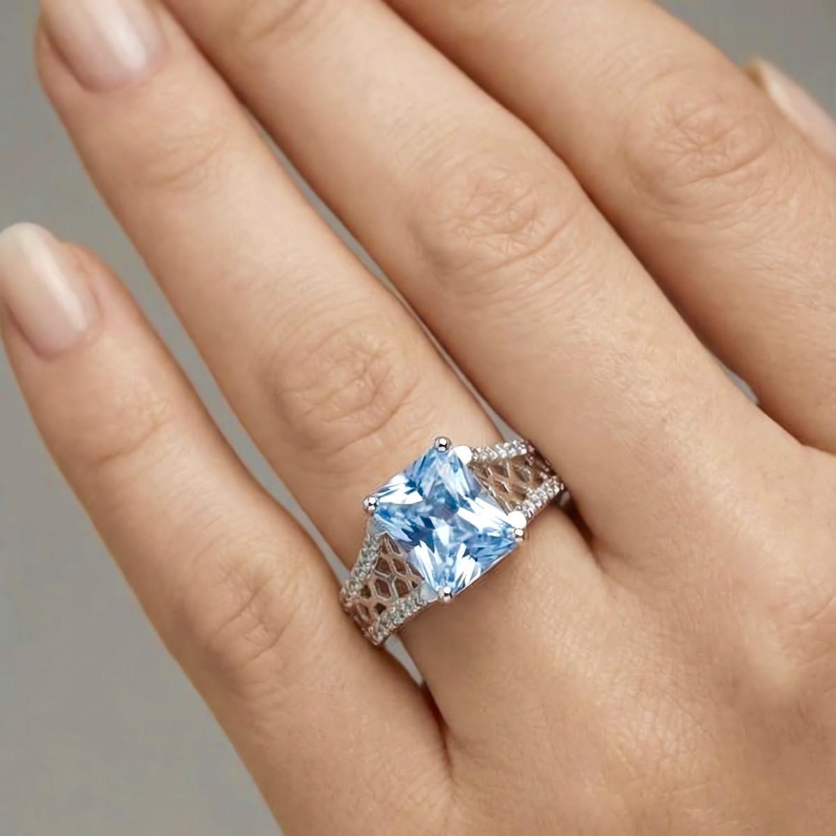 SORTIJA ESTAMPADO AGUAMARINA