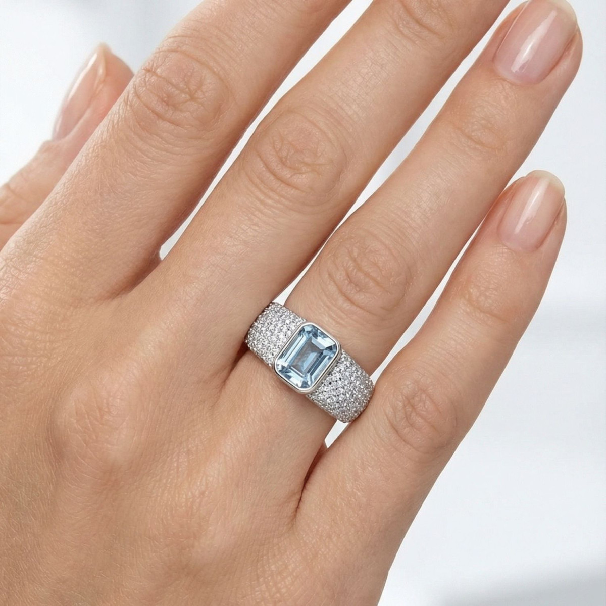 SORTIJA MULTIPIEDRA AGUAMARINA