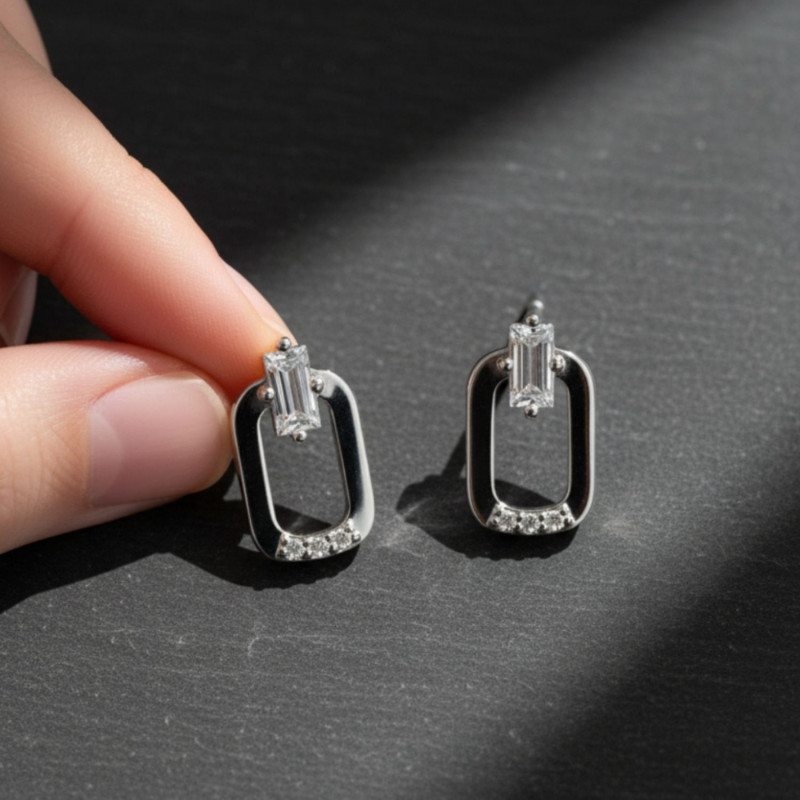 PENDIENTE RECTANGULO BARRITA LUZ