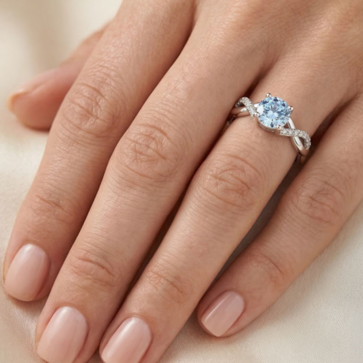 SORTIJA ENTRELAZADA AGUAMARINA