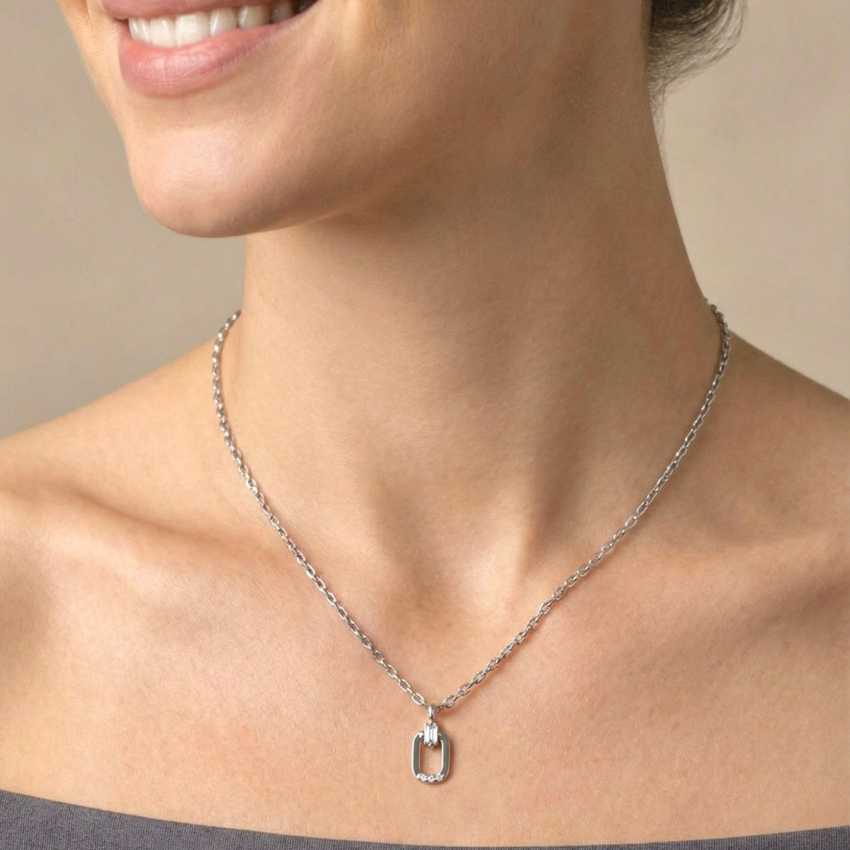 GARGANTILLA RECTANGULO BARRITA LUZ