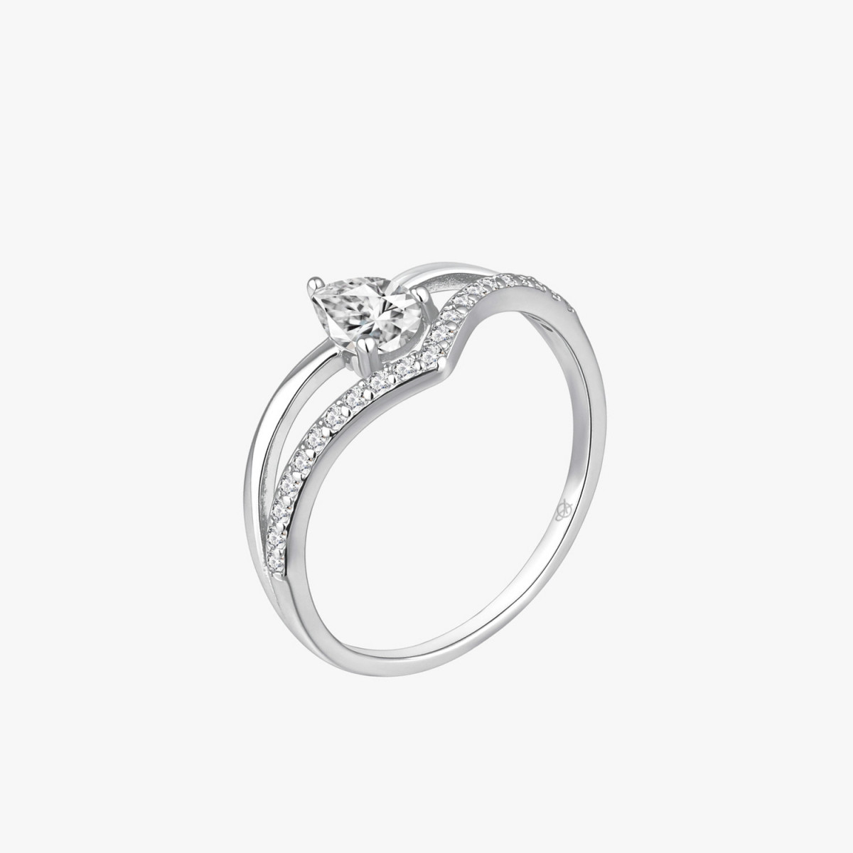 WHITE STONE TIARA RING
