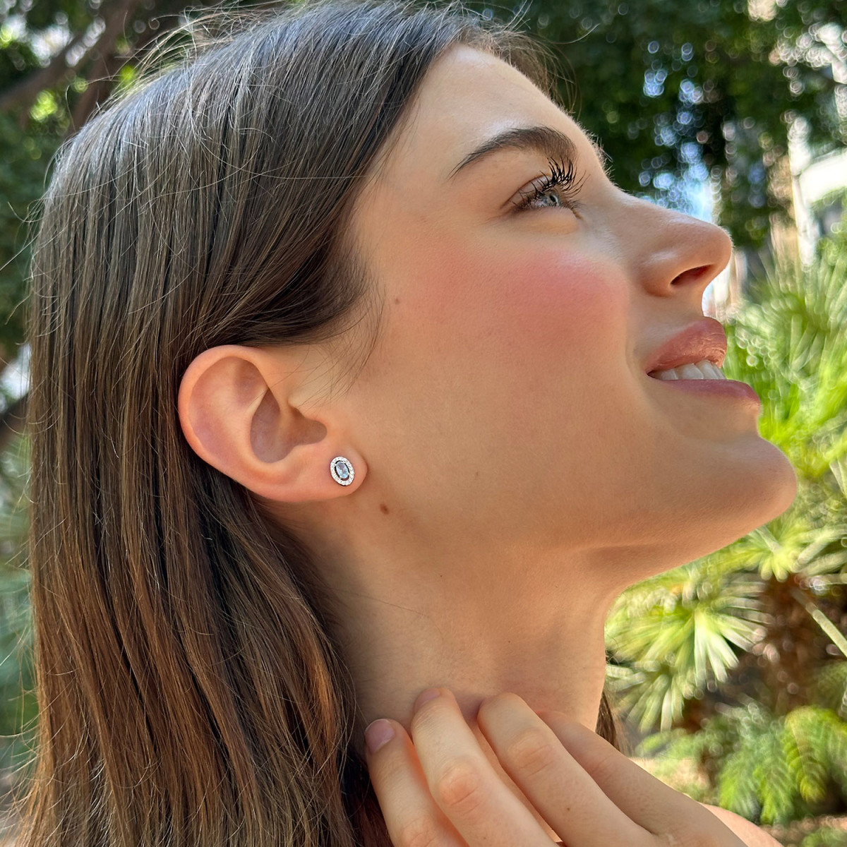 CLASSIC AQUAMARINE OVAL EARRING