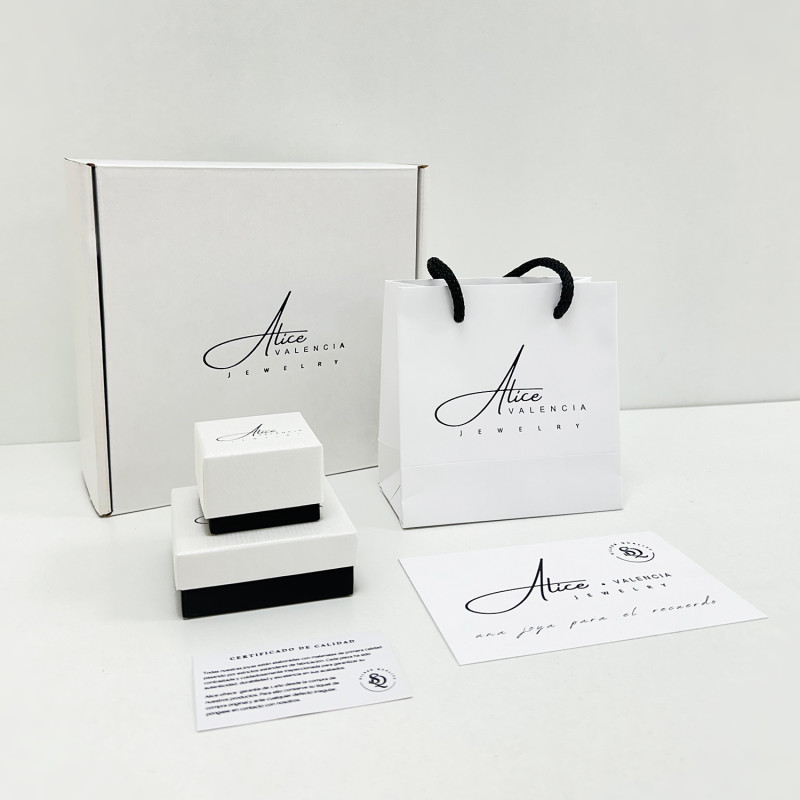 ELEGANCE EARRING