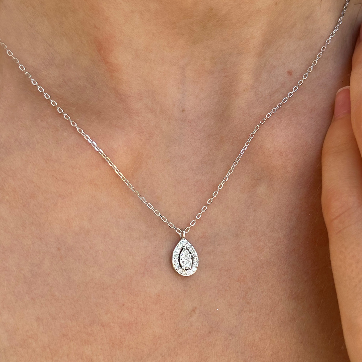 MULTI-STONE DROP CHOKER