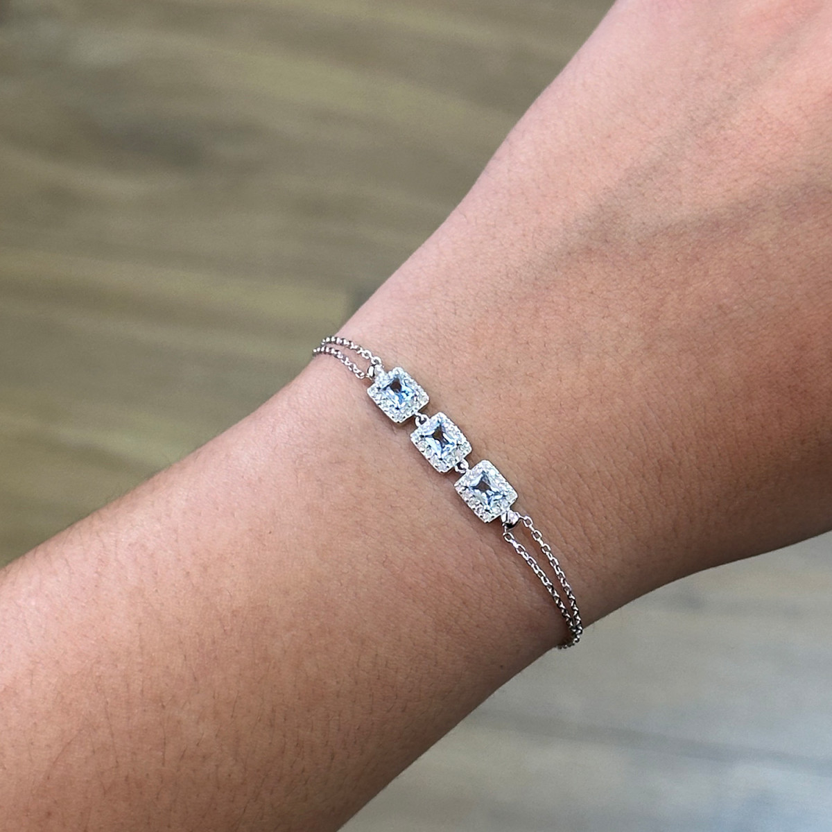 TRIPLE AQUAMARINE STONE BRACELET