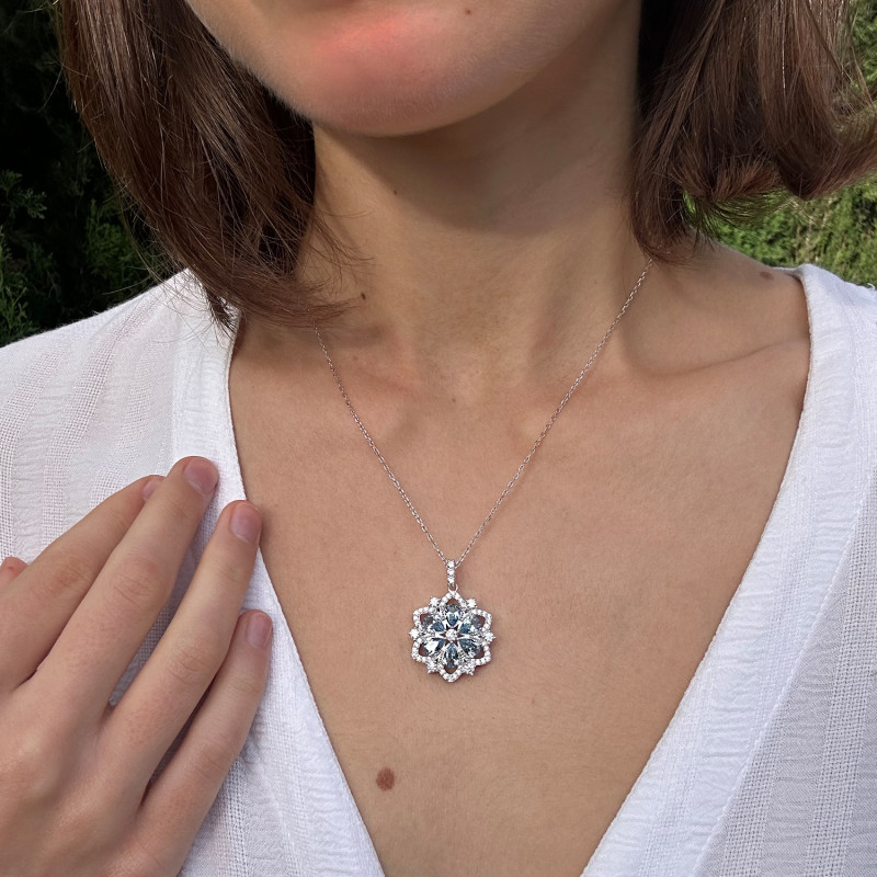 GARGANTILLA AGUAMARINA